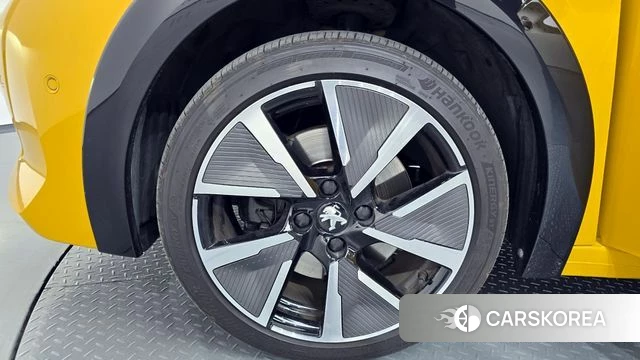 Peugeot e-208 second Generation id 4250622 из Кореи 27