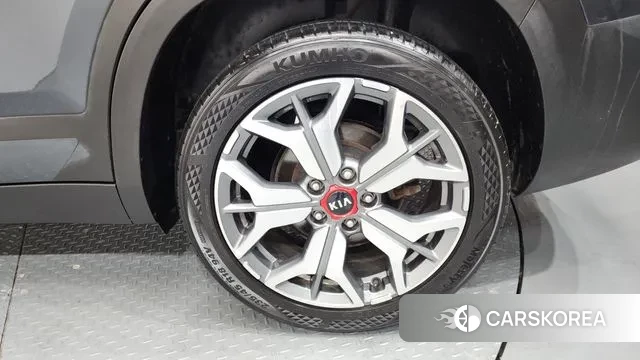 Kia Seltos id 3661129 из Кореи 15