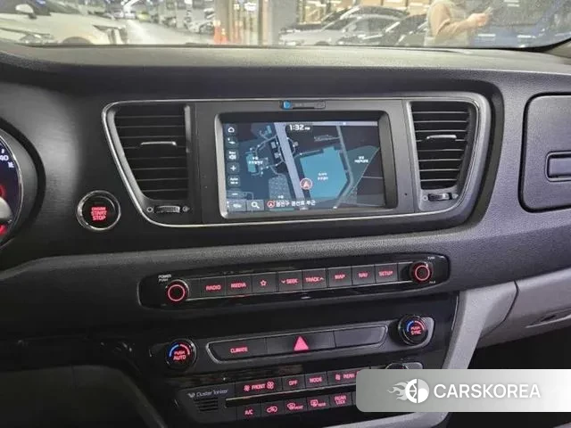 Kia The New Carnival 2020 Белый из Кореи, фото 5