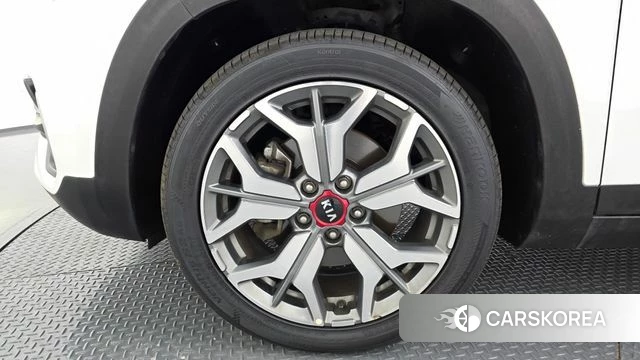 Kia Seltos id 4501951 из Кореи 15