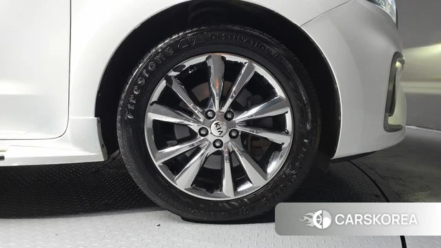 Kia The New Carnival id 4543224 из Кореи 31