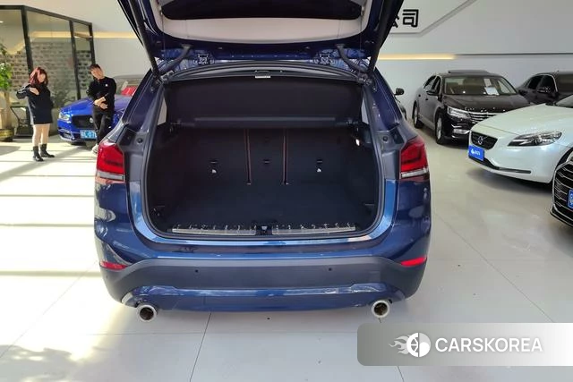 BMW X1 id 4336344 из Китая 12
