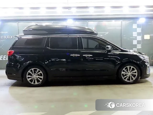 Kia The New Carnival id 3708982 из Кореи 15