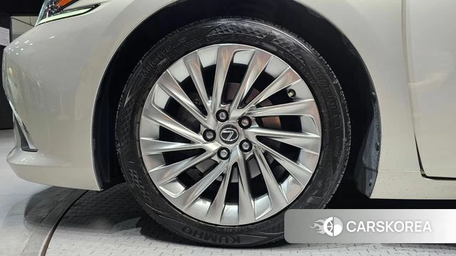 Lexus ES300h 7th generation id 4435504 из Кореи 25