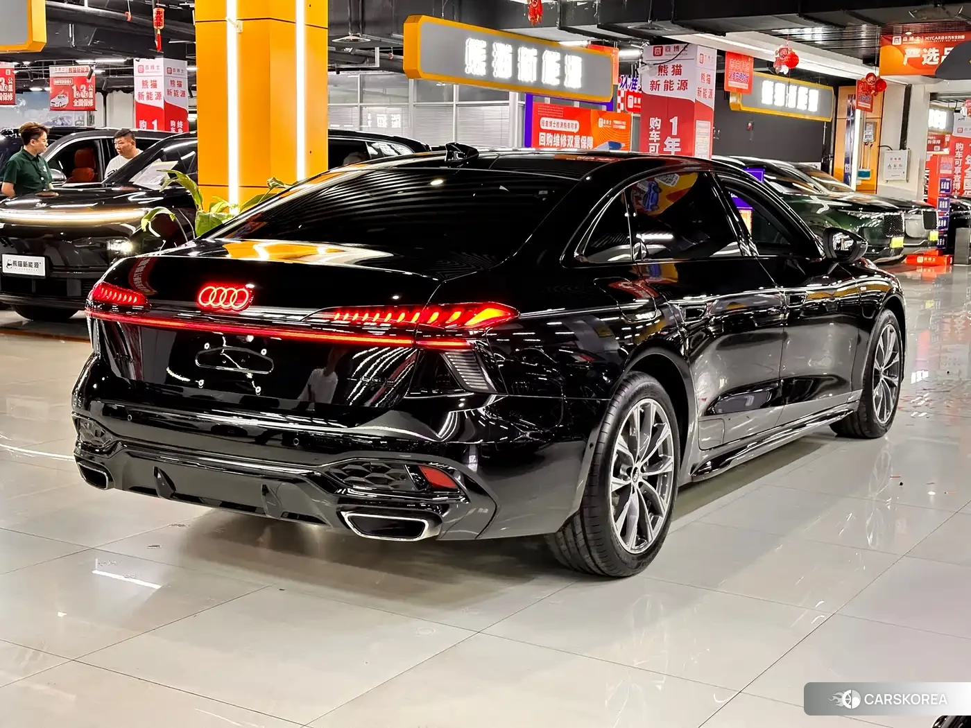 Audi A6L id 4538862 из Китая 21