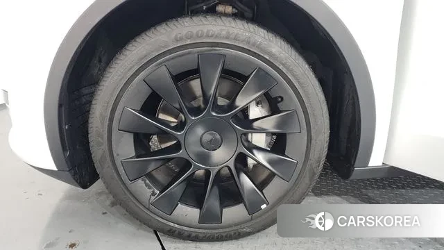 Tesla Model Y id 3576424 из Кореи 15