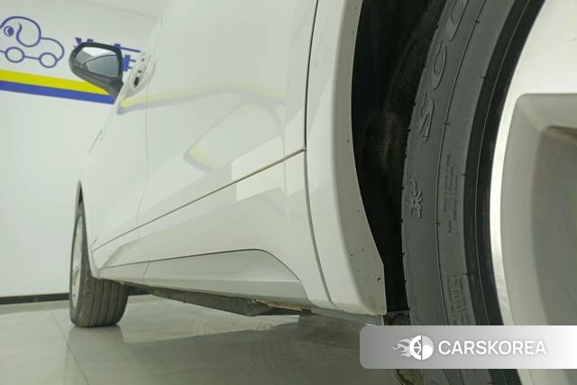 Audi Q5L id 3782653 из Китая 12