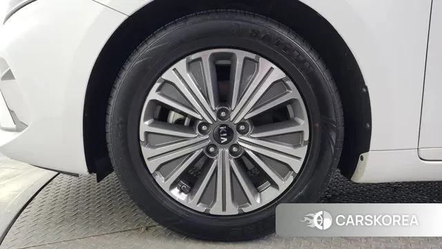 Kia K7 Premier Hybrid id 3573841 из Кореи 15