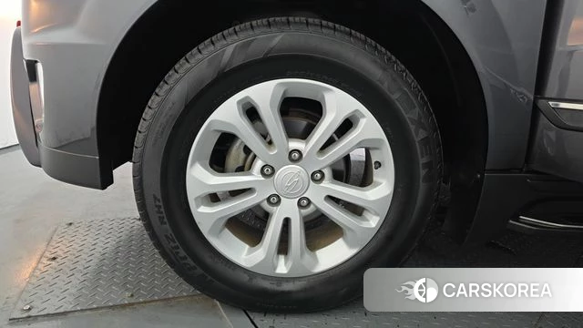 Ssangyong The New Korando Sports id 4596492 из Кореи 15