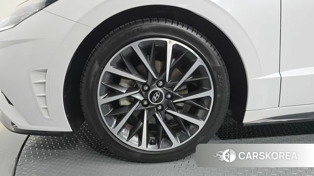 Hyundai Sonata (DN8) id 4641326 из Кореи 29