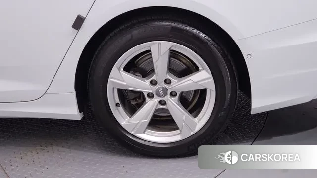 Audi A6 (C8) id 3214542 из Кореи 15