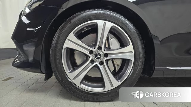 Mercedes-Benz E-Class W213 id 4397899 из Кореи 29