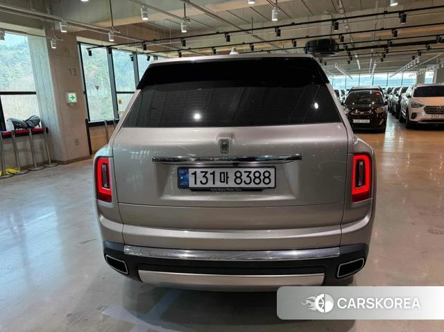 Rolls-Royce Cullinan id 3823843 из Кореи 12