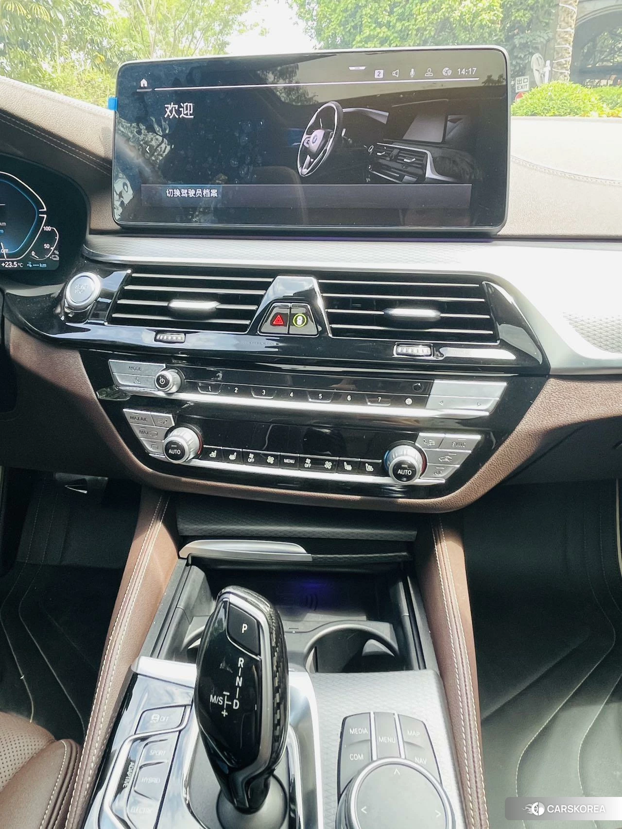 BMW 5 series PHEV id 4420884 из Китая 10