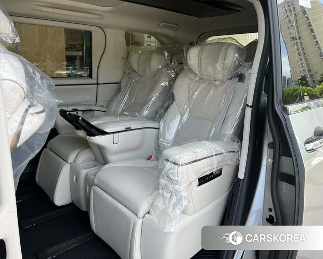 Lexus LM id 4239594 из Китая 7