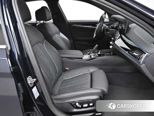 BMW 5 Series (G60) id 3016278 из Кореи 15