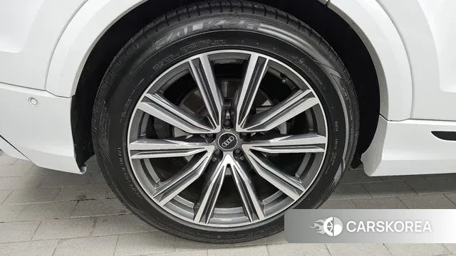 Audi Q8 (4M) id 3551503 из Кореи 15