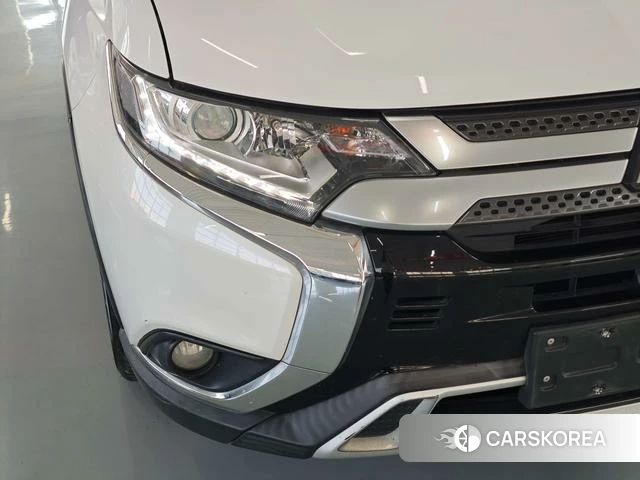 Mitsubishi  Outlander id 4214991 из Китая 19