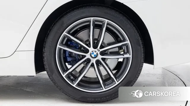 BMW 5 Series (G30) id 3776478 из Кореи 15