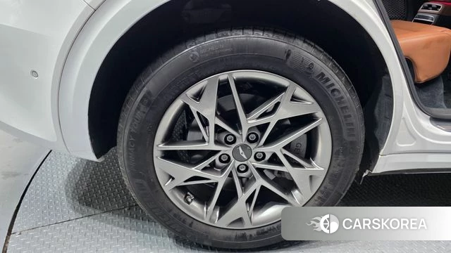 Genesis GV70 id 3915262 из Кореи 16