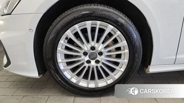 Audi A6 (C8) id 3735999 из Кореи 15