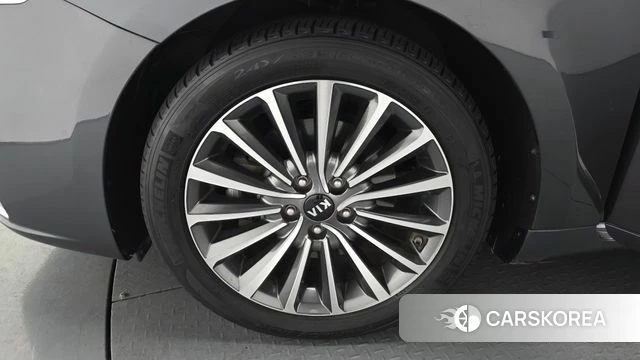 Kia Come New K7 id 4578033 из Кореи 15