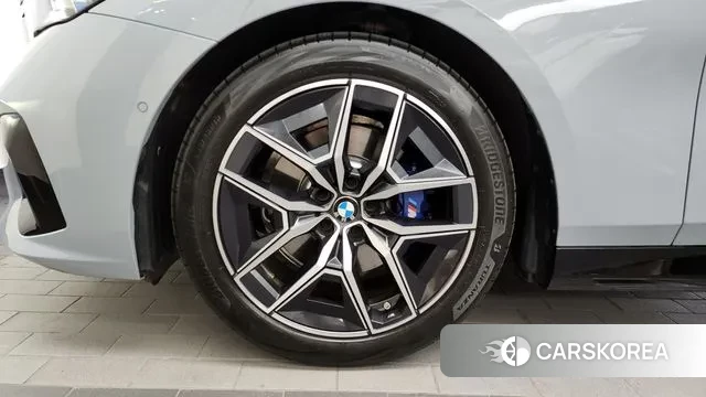 BMW 5 Series (G60) id 2983847 из Кореи 15