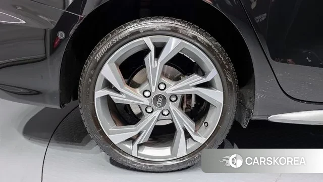 Audi A3 (8Y) id 3400258 из Кореи 15