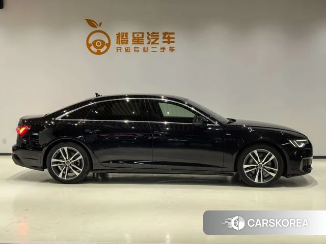 Audi A6L id 4198854 из Китая 13