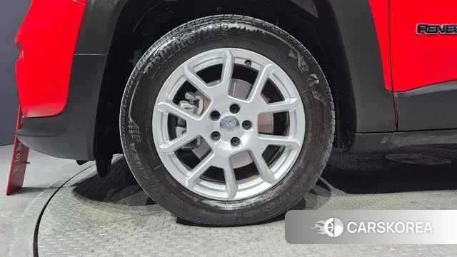 Jeep Renegade id 3513513 из Кореи 15