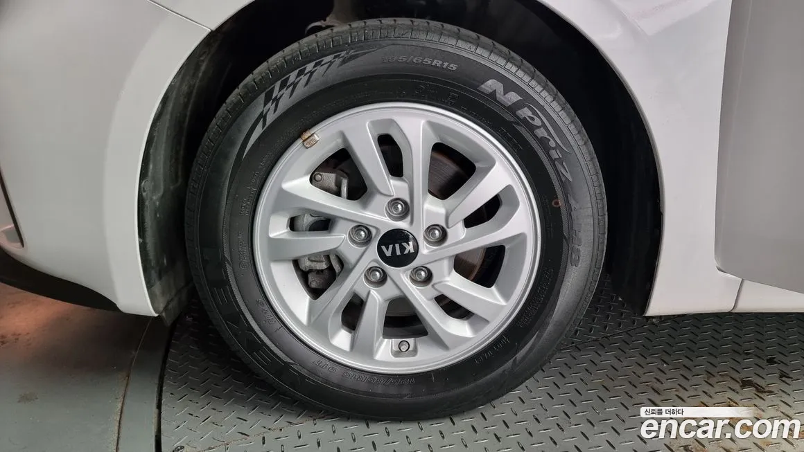 Kia Come New K3 id 2067175 из Кореи 15