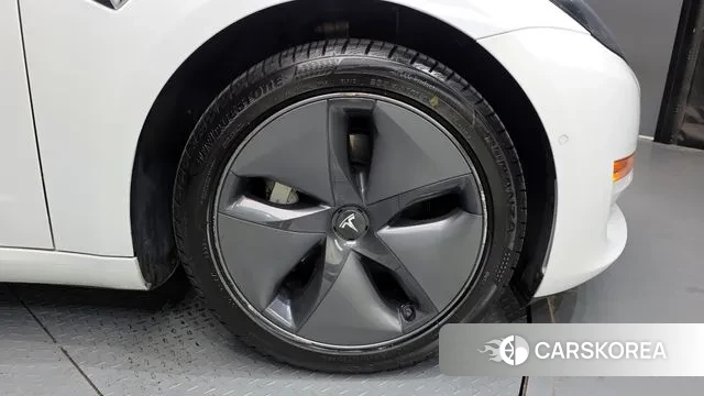 Tesla Model 3 id 3095055 из Кореи 15