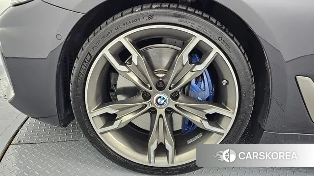 BMW 5 Series (G30) id 3473844 из Кореи 15