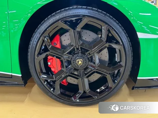 Lamborghini Huracan id 3751402 из Кореи 15