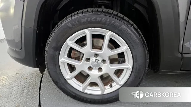 Jeep Renegade id 3703494 из Кореи 15