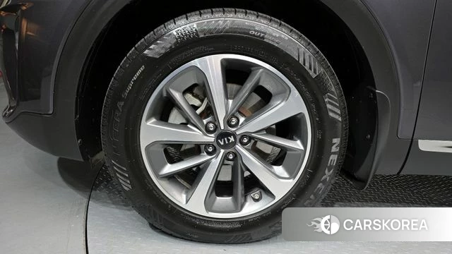 Kia The New Sorento id 3796279 из Кореи 15