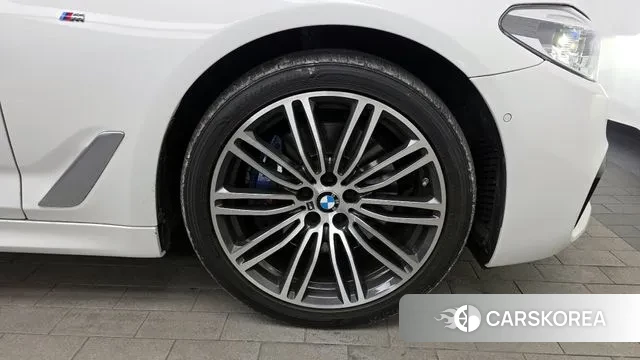 BMW 5 Series (G30) id 3698518 из Кореи 15