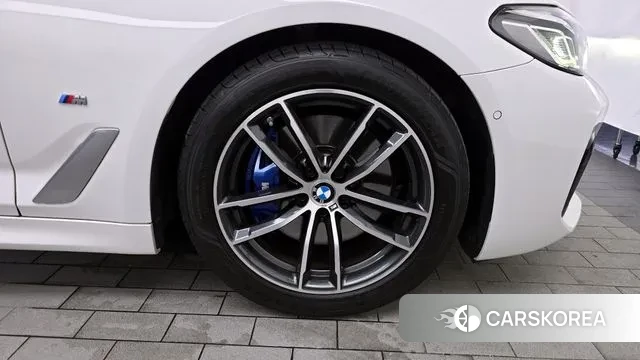 BMW 5 Series (G30) id 3012000 из Кореи 15