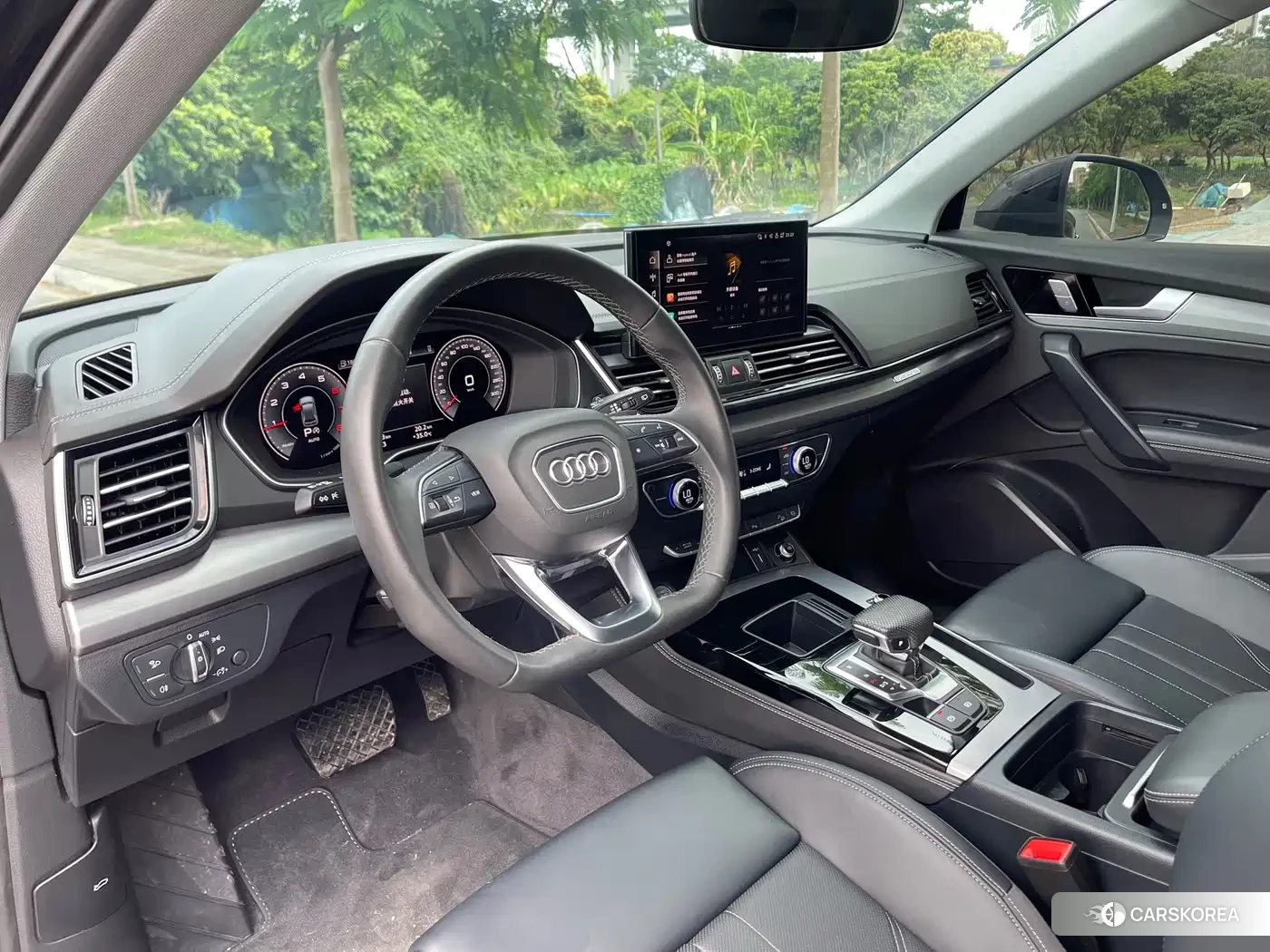 Audi Q5L id 4589235 из Китая 25