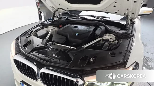 BMW 5 Series (G30) id 3033411 из Кореи 15