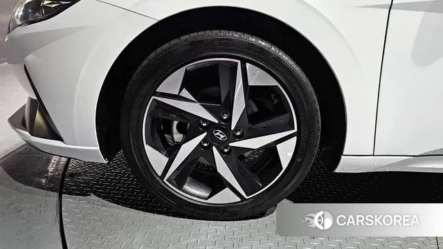 Hyundai Avante Hybrid (CN7) id 3740867 из Кореи 15