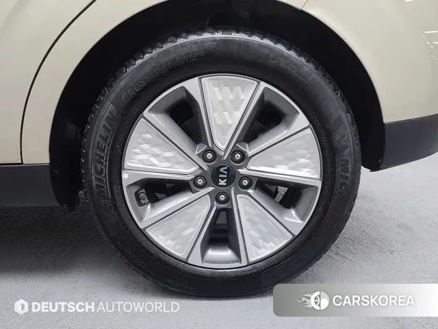 Kia Soul Booster EV id 3687280 из Кореи 15