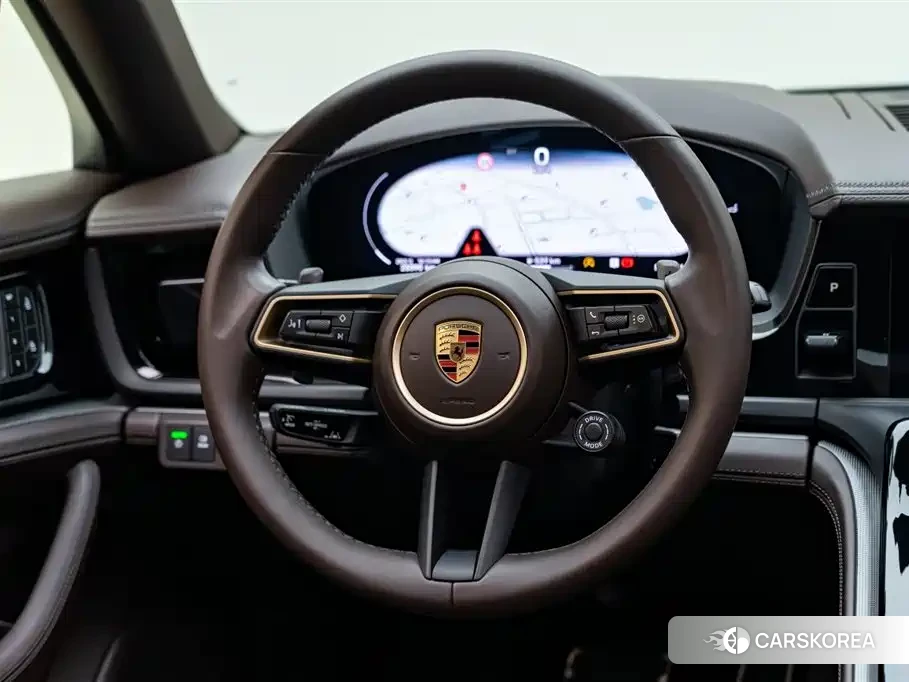 Porsche Panamera id 4565329 из Китая 21
