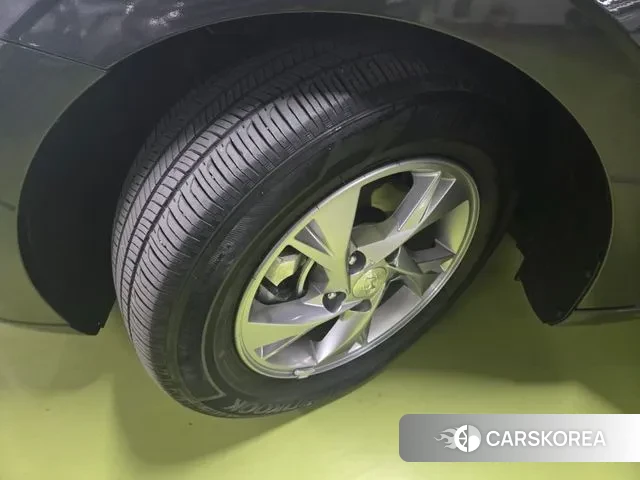 Hyundai Avante (CN7) id 3371147 из Кореи 12