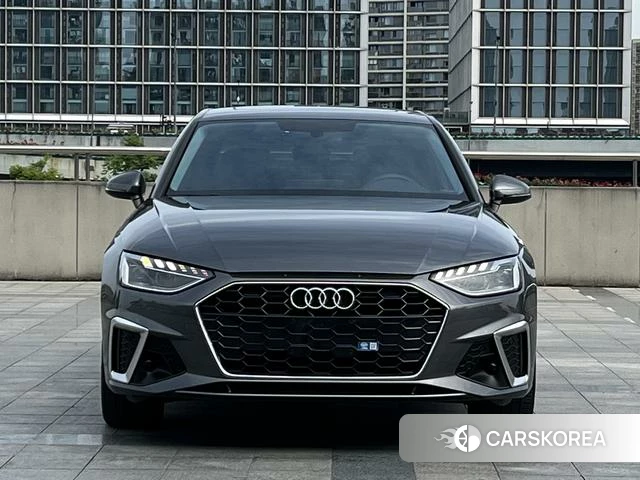 Audi A4L id 4275631 из Китая 14