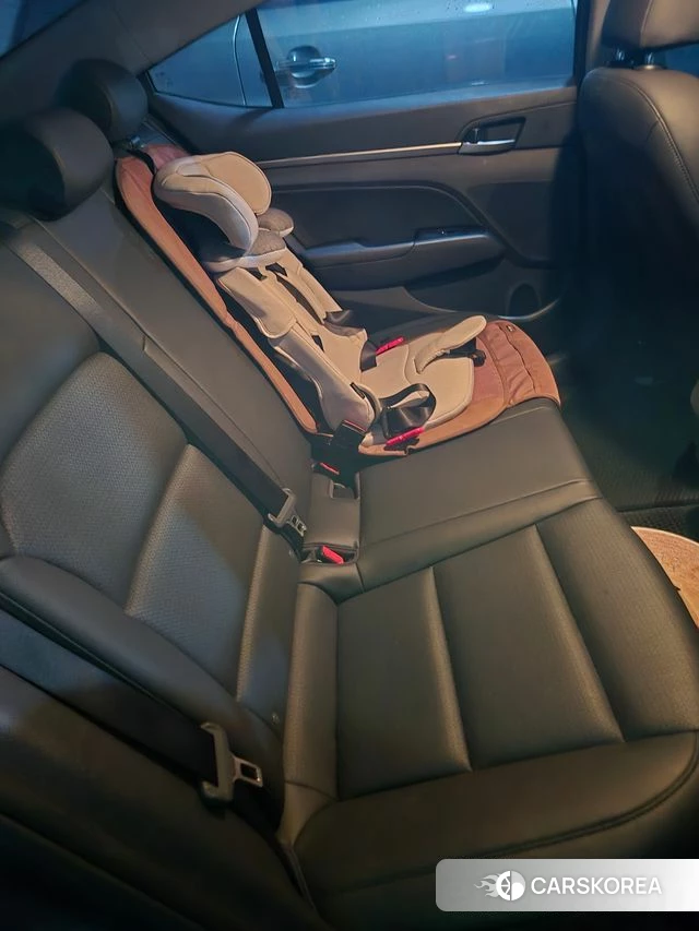Hyundai Avante AD id 4366441 из Кореи 7