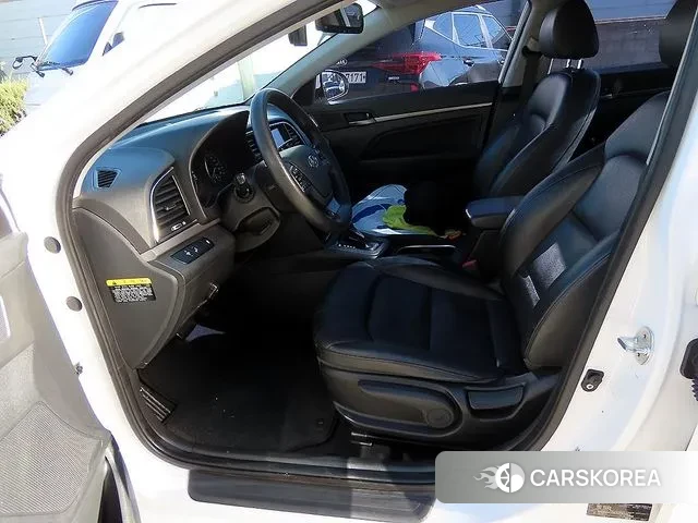 Hyundai Avante AD id 3434672 из Кореи 13