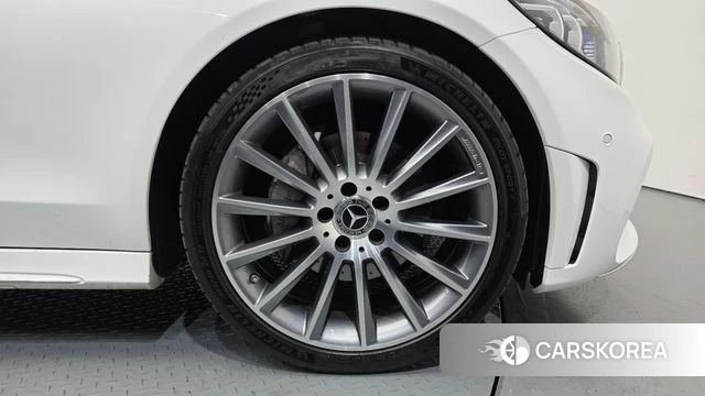 Mercedes-Benz C-Class W205 id 4243992 из Кореи 28