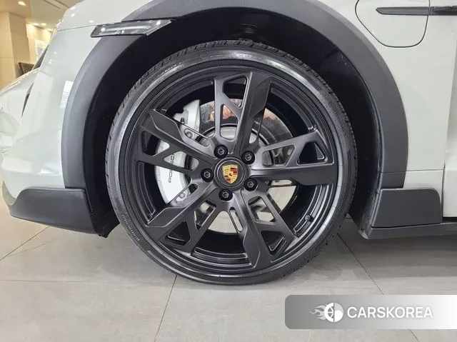 Porsche Taycan id 3763446 из Кореи 15