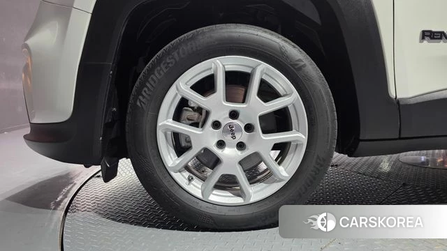 Jeep Renegade id 4763309 из Кореи 15